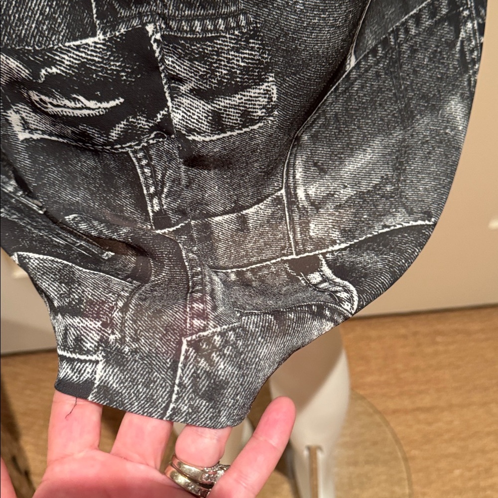 VERSACE JEANS Y2K TROMPE L’OEUIL DENIM PRINT FINISHED WITH SEQUINS SIZE EU 42/6 - Picture 8 of 14